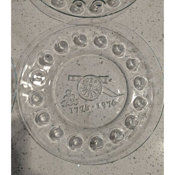 Bicentennial Colonial Glass Plates Set of 4 Anchor Hocking Liberty Bell - Picture 2 of 9